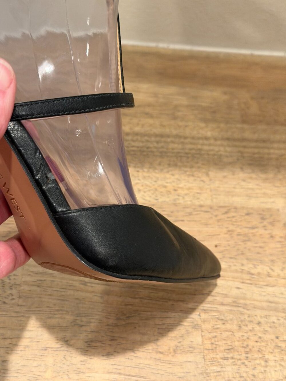 Nine West Black Pointed Toe T-Strap Heeled Sandals Size 9.5 - Picture 9 of 11